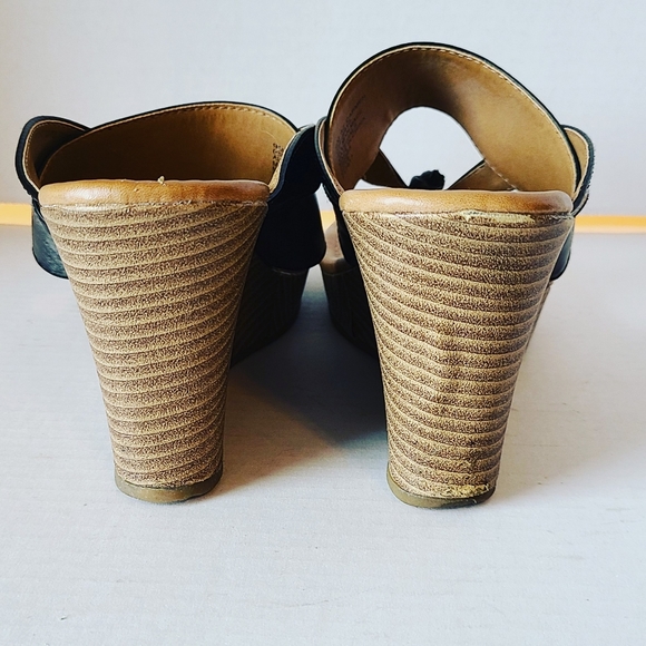 Arizona Platform Sandals Size9 - Picture 2 of 7